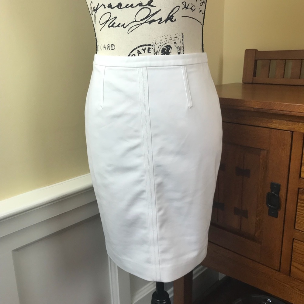 Ann Taylor White Midi Skirt Size 0
